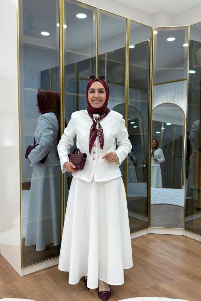 Kulp Detaylı Astarlı Etekli Takım Ekru