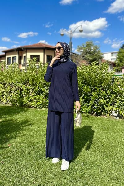 Reyhan Takım Lacivert